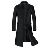 Men's woolen coat in autumn and winter