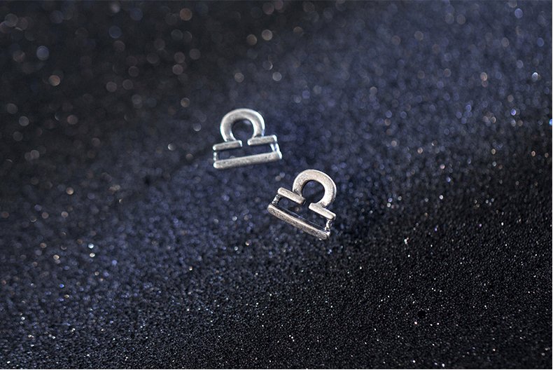 12 constellation simple wishing earrings - WOMONA.COM