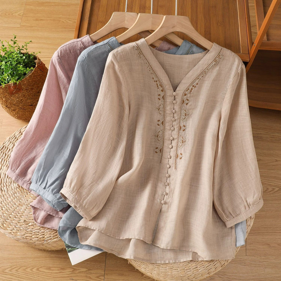 Vintage embroidered half-sleeve top, light beige, button front with pintuck trim