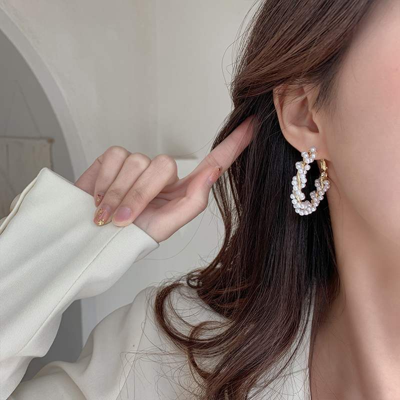 Pearl Circle High-end Exaggerated Earrings - WOMONA.COM