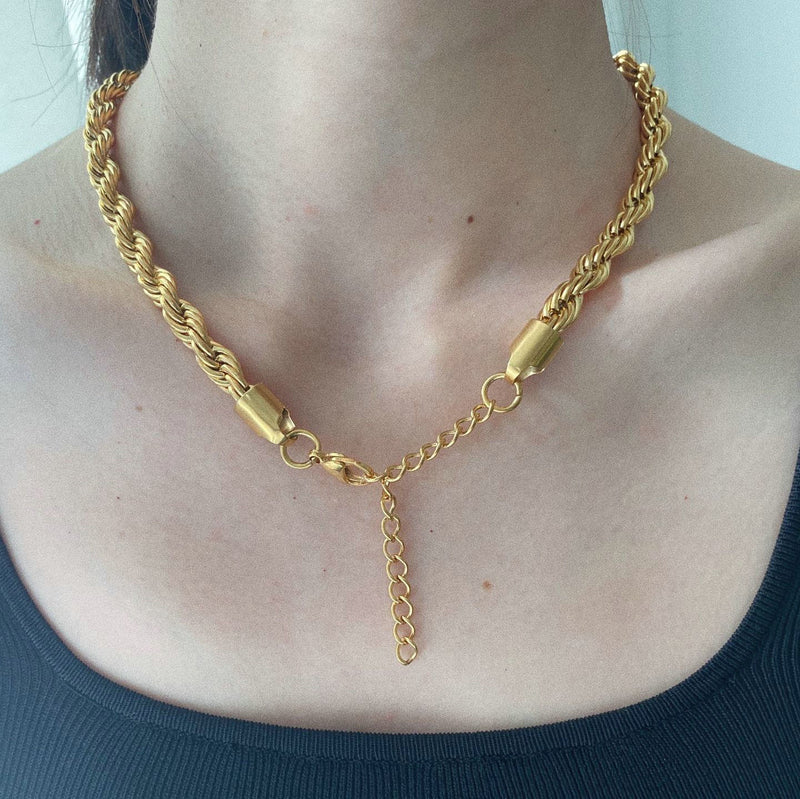 Romeo Twisted Rope Chain Necklace - WOMONA.COM