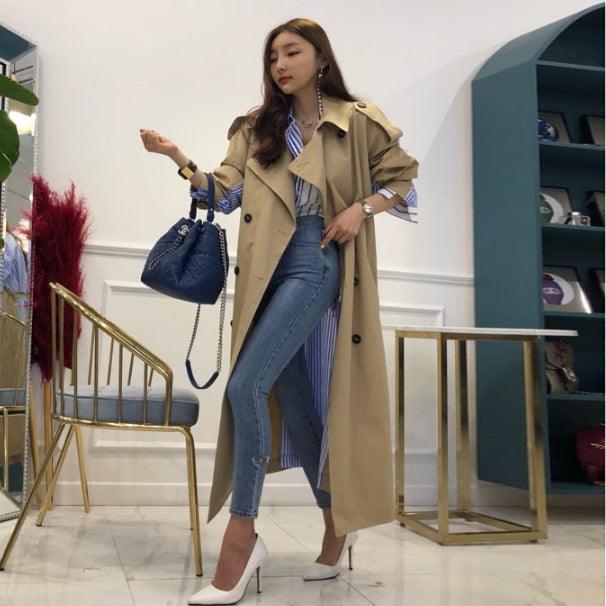 Khaki lapel trench coat with tie belt, long sleeves and long length