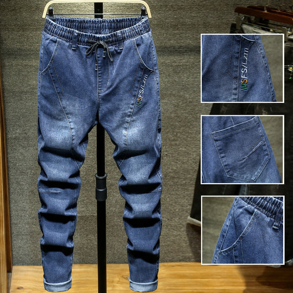 Tendencia otoño-invierno de jeans holgados para hombre