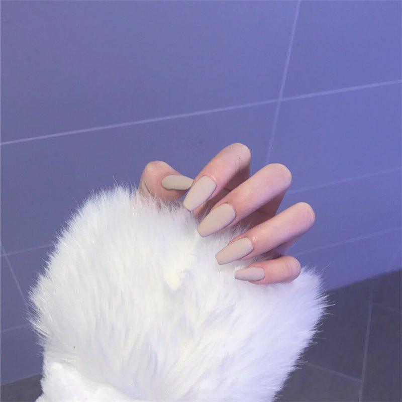 Matte ballet khaki false nails on fingers, short oval tips