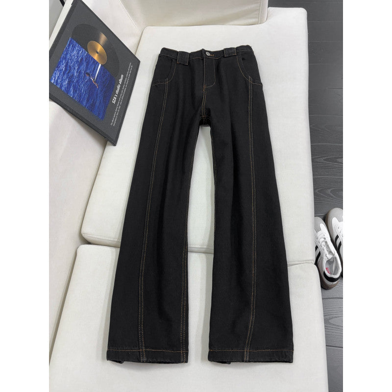 Black wide-leg jeans with curved seam, relaxed straight fit