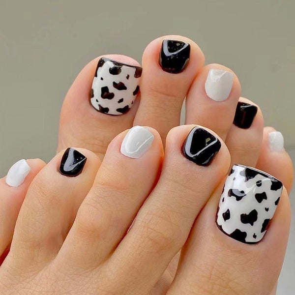 Fashion Summer Black And White Leopard Print Feet Nail - WOMONA.COM