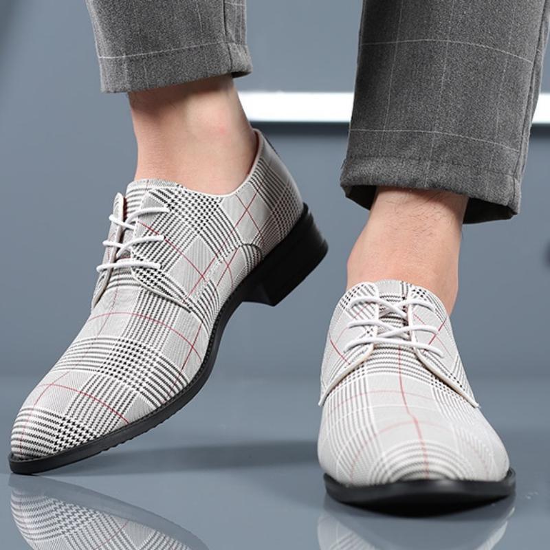 Black-and-white plaid leather lace-up shoes with thick sole and dark edging