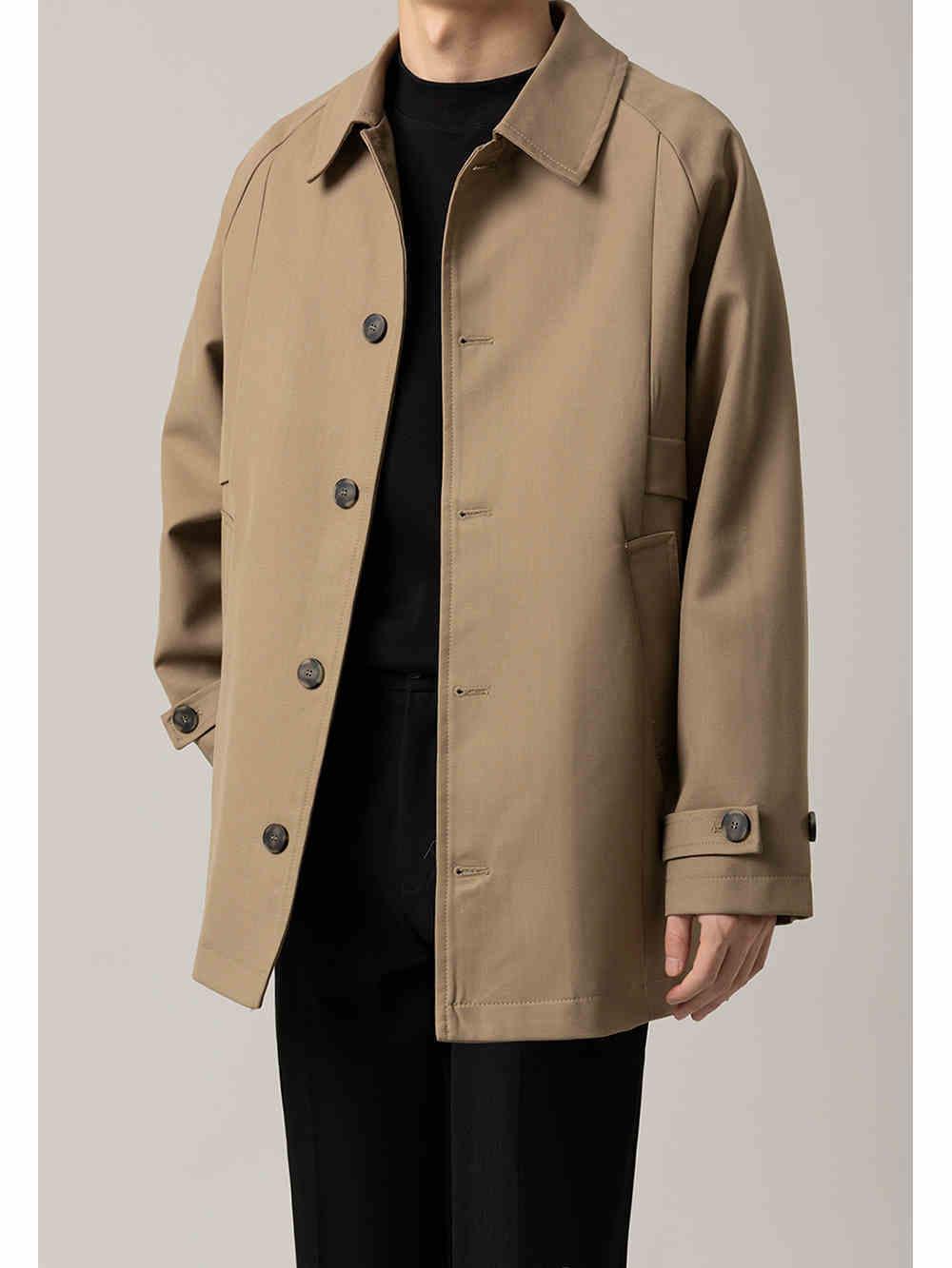Men's loose mid-length lapel jacket in khaki with flap pockets and button front