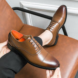 Zapatos de cuero de negocios para hombre, ropa formal, Oxford, color puro, atado