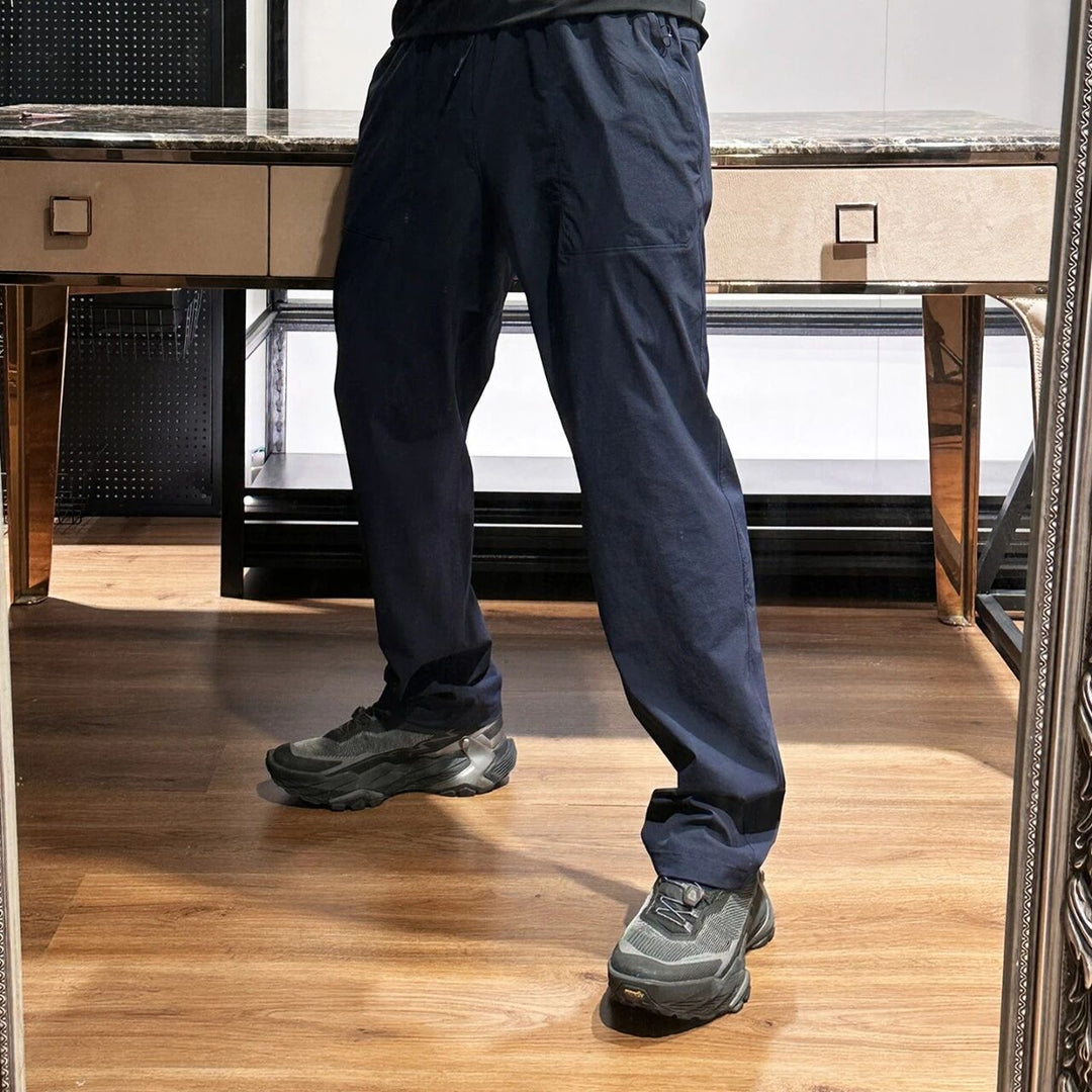 Men’s dark navy softshell pants, straight leg with elastic waistband