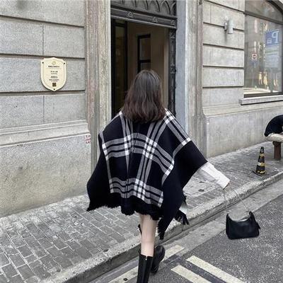 Wear A Cape Jacket And A Woolen Knitted Square Scarf - WOMONA.COM