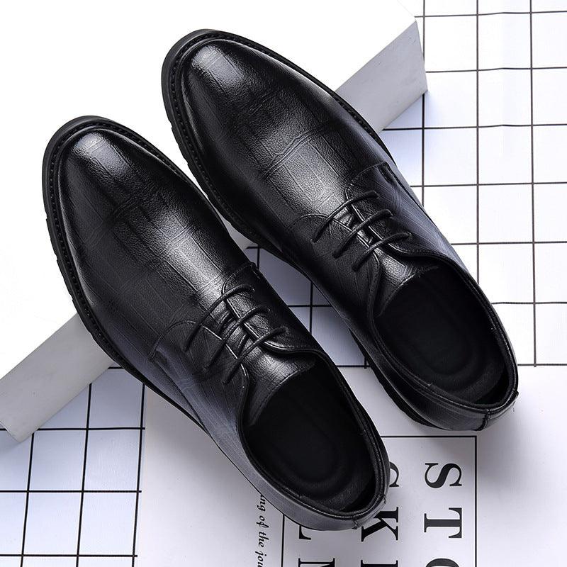 Men's black leather lace-up formal shoes, textured finish, thick sole and rounded toe.