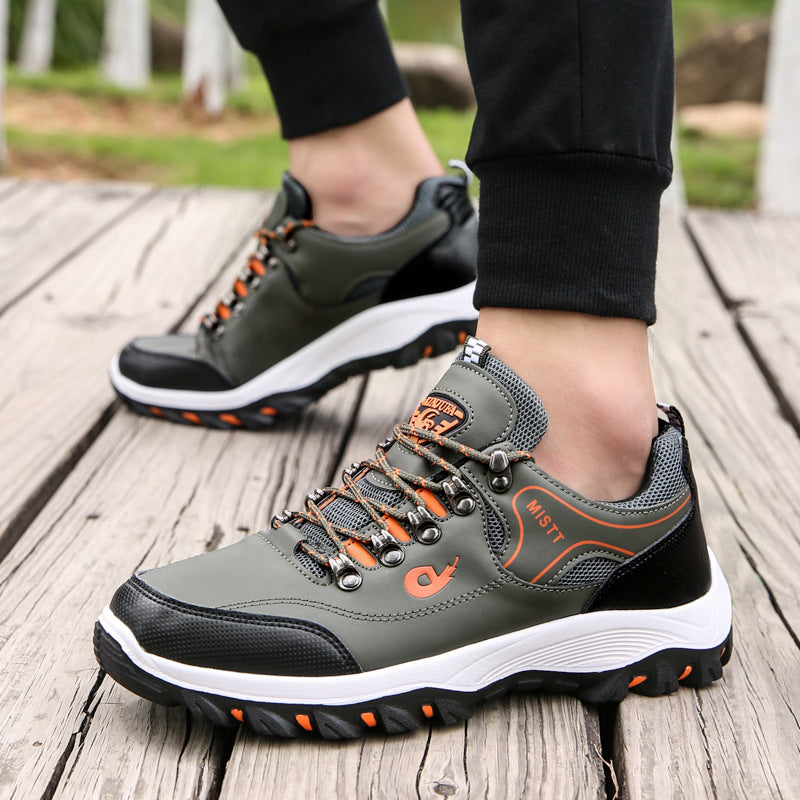 Men's lace-up outdoor hiking boots
