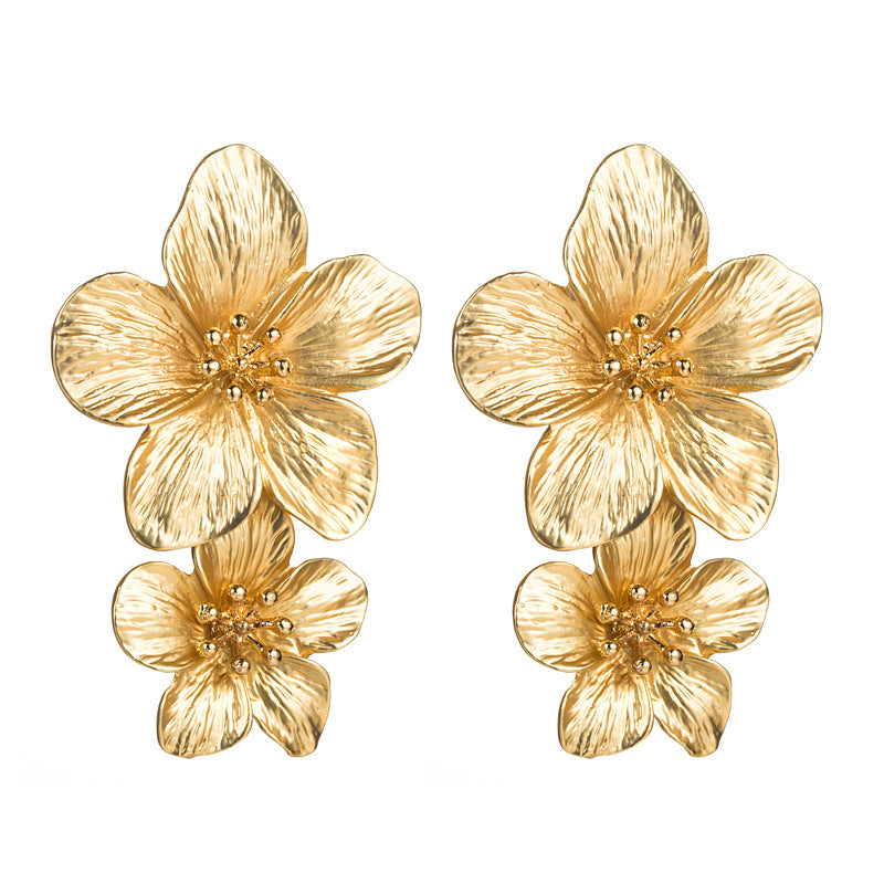 Flower golden petals, earrings - WOMONA.COM