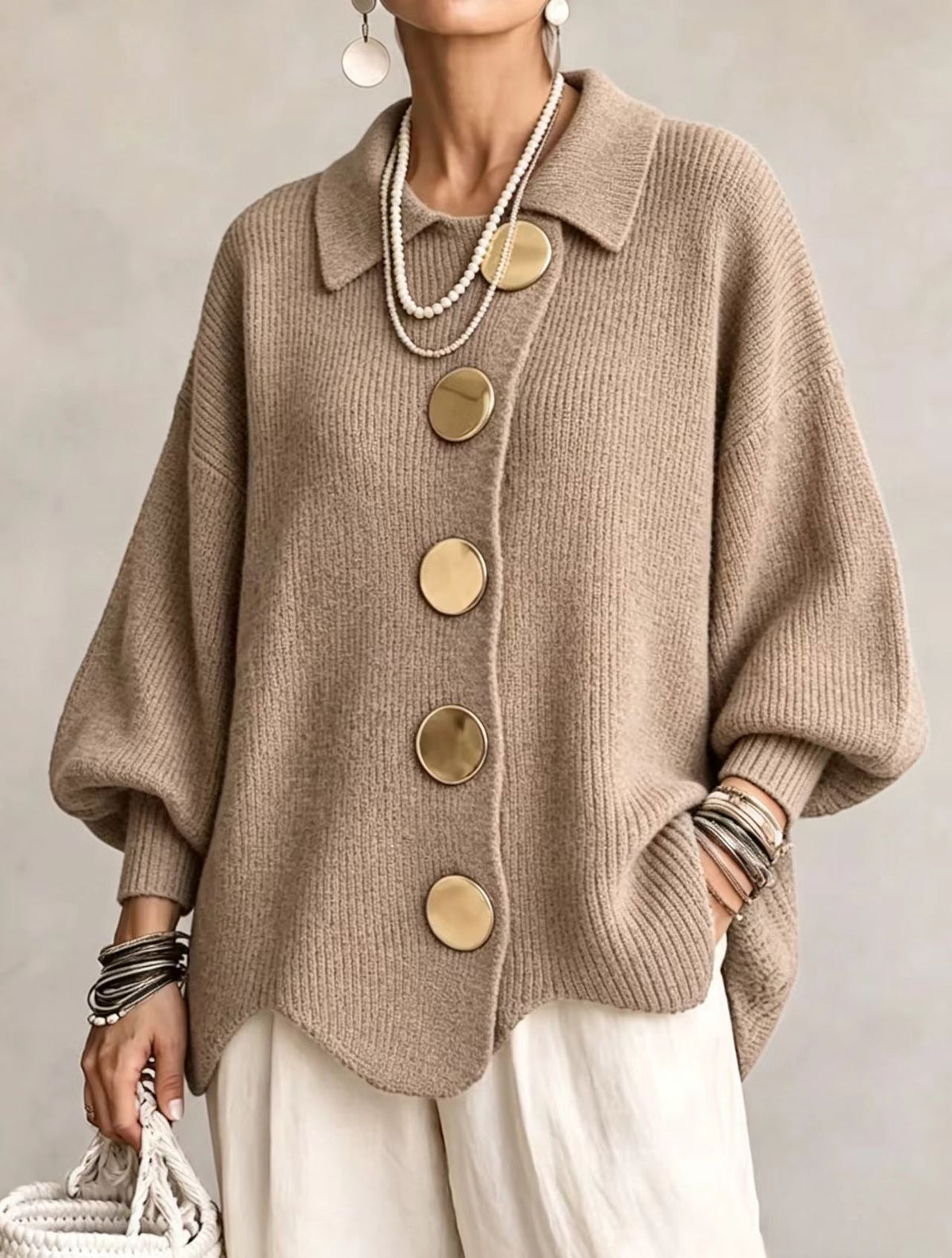 Women's lapel button-detail knit top