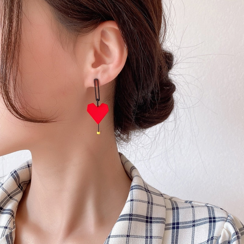 Love earrings female asymmetric - WOMONA.COM