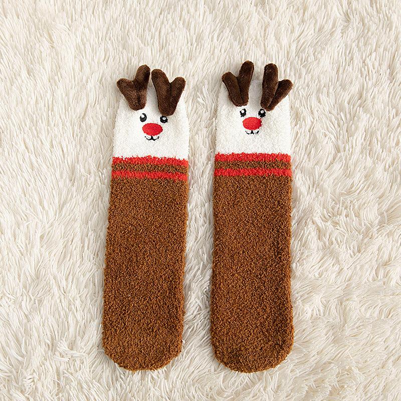 Child Christmas socks, brown knit with reindeer head on toes and red muzzle stripe