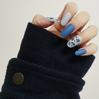 Ashionable Blue And Graffiti Pattern Wearable Fake Nails - WOMONA.COM