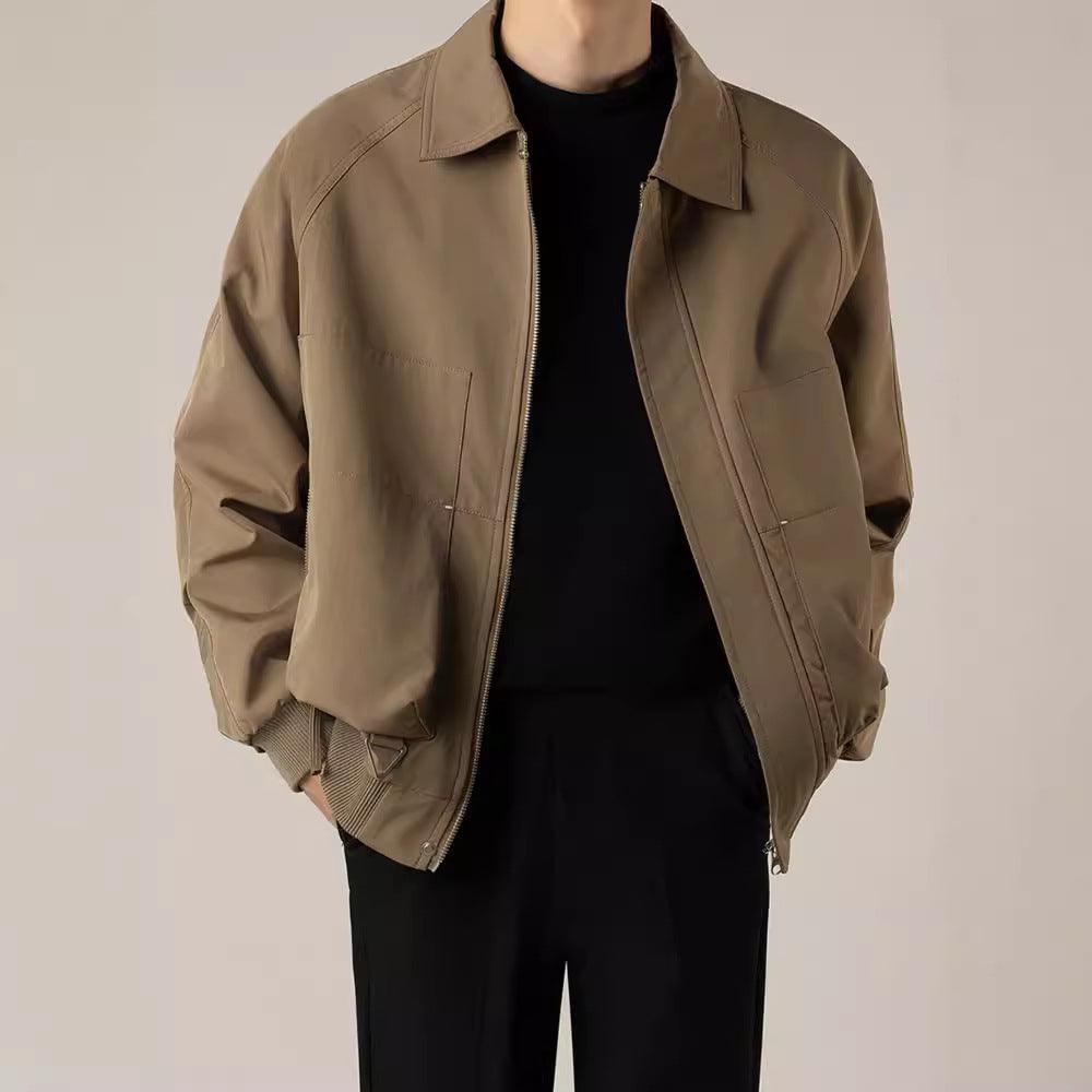 Khaki loose short lapel jacket for men with zip front, flap pockets, elastic cuffs