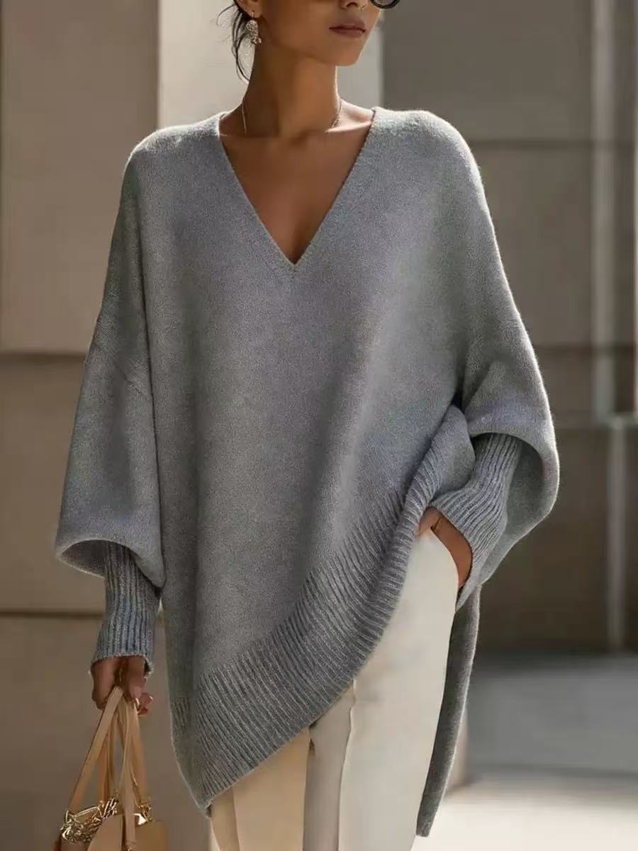 Women's relaxed V-neck pullover sweater