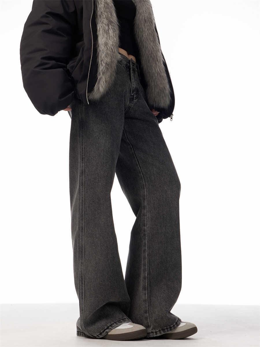 Coal gray washed wide-leg jeans with side view stitching and wide hem