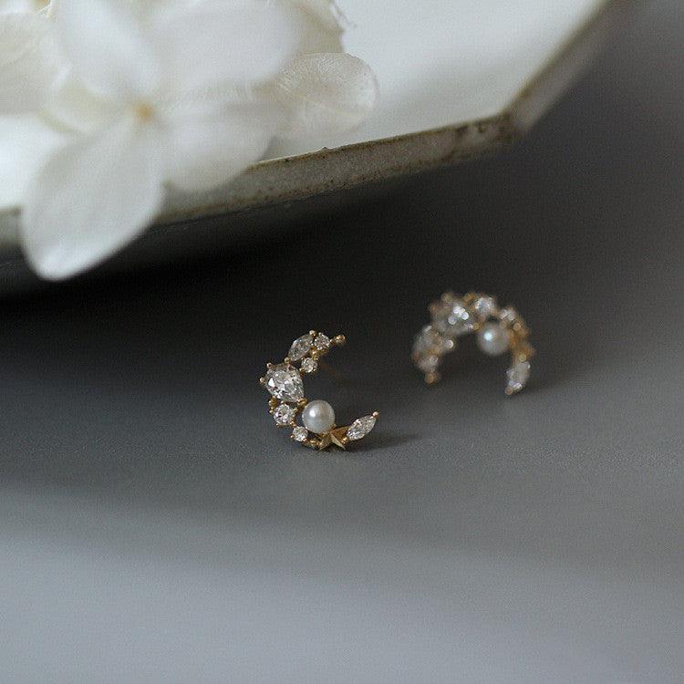 Elegant Japanese-Style Gold Earrings