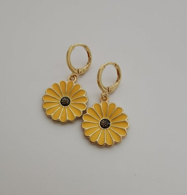 Summer Yellow Daisy Earrings - WOMONA.COM