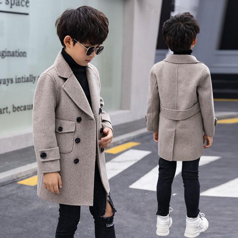 Kids' heather gray double-breasted wool coat with black buttons and flap pockets