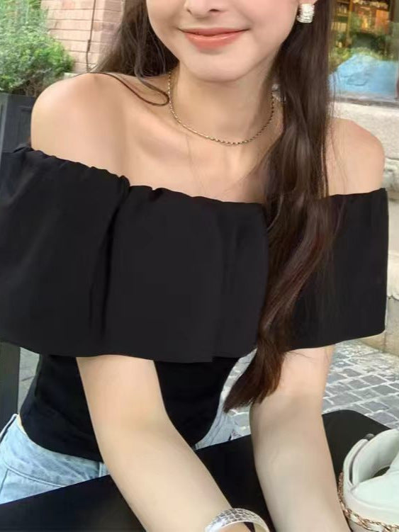 Black off-shoulder ruffle T-shirt with short sleeves and elastic neckline