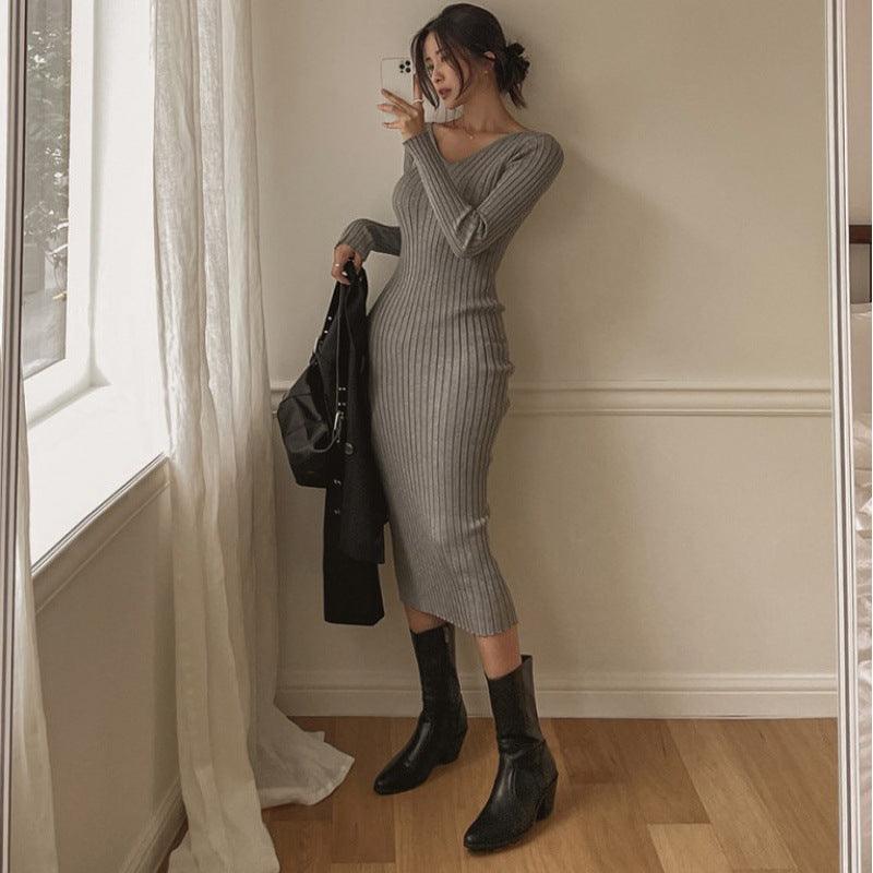 Retro Elegant V-neck Slim-fit Slimming Dress For Women - WOMONA.COM
