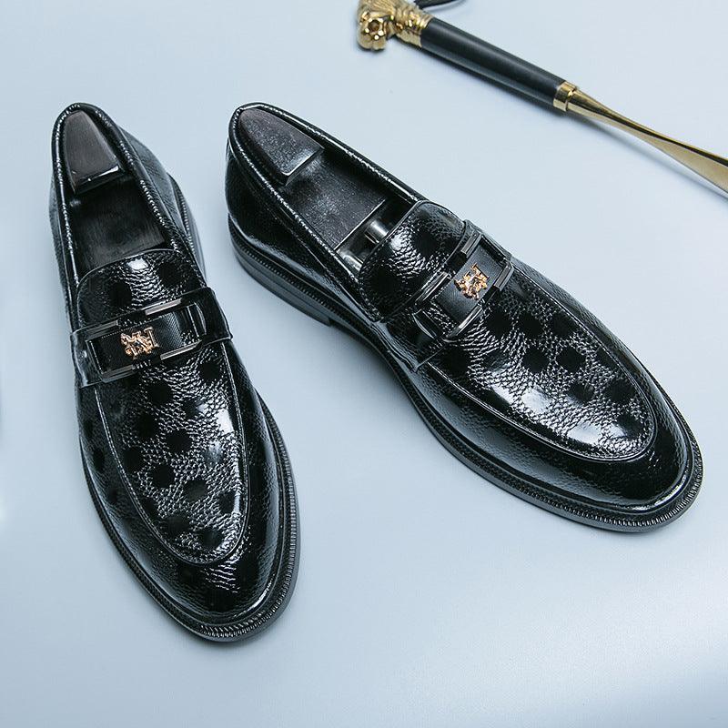 Black leather loafer shoes with buckle strap and patterned vamp, flat sole