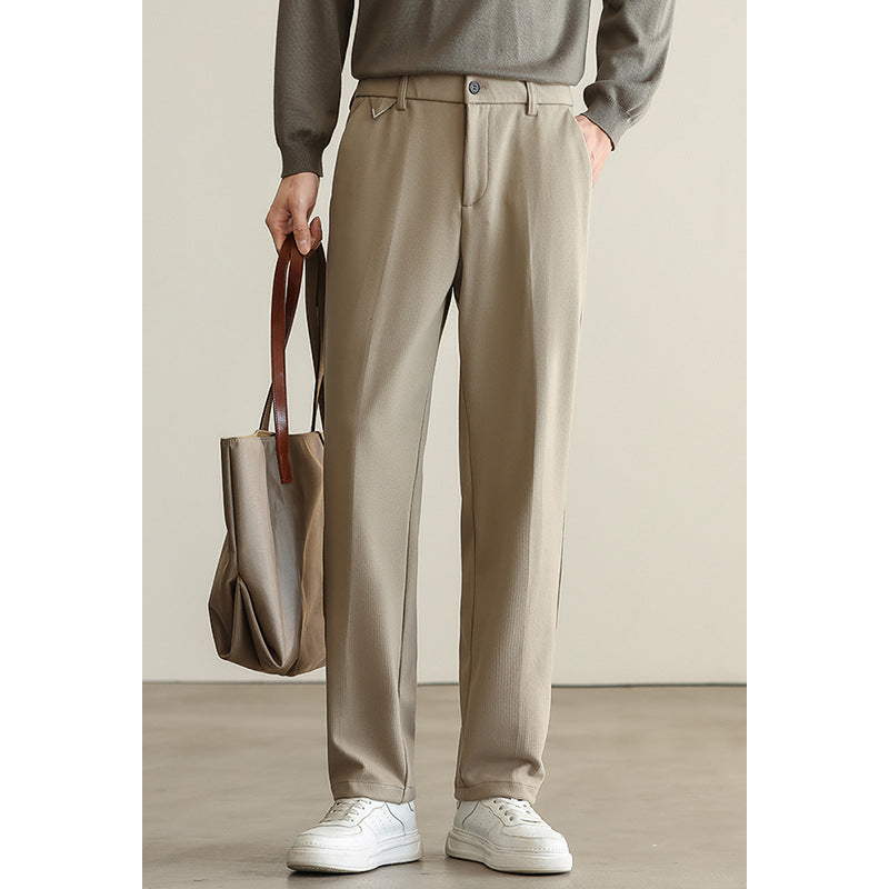 Light textured elastic-waist suit pants with single pleat front and side pockets