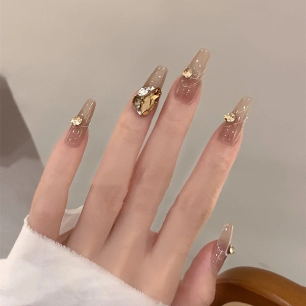 Fake Nails Should Be Champagne With Astringency - WOMONA.COM