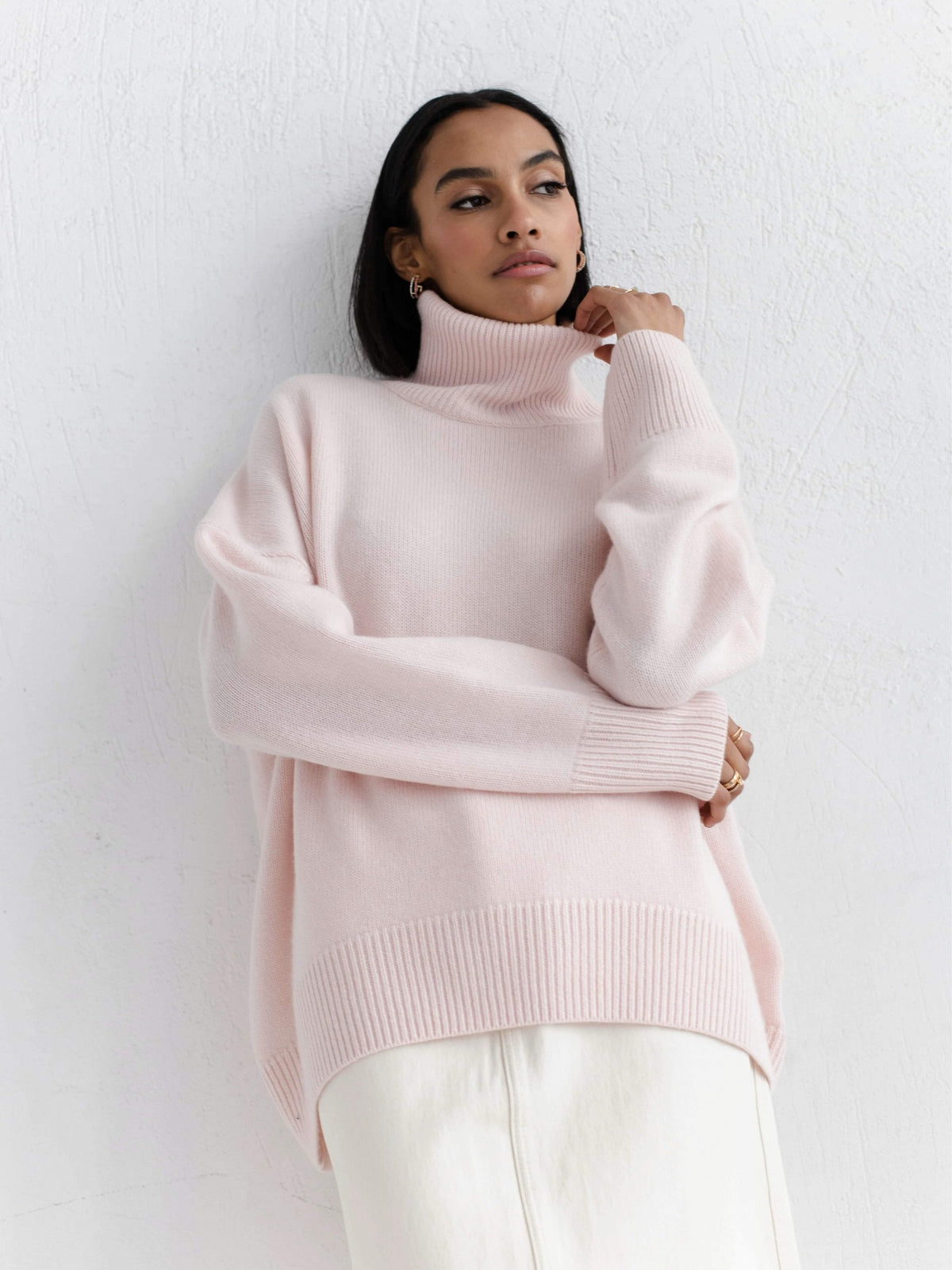 Women's solid-color turtleneck pullover sweater
