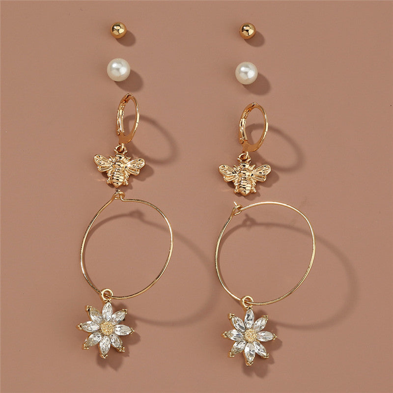 Pearl Butterfly Short Earrings - WOMONA.COM