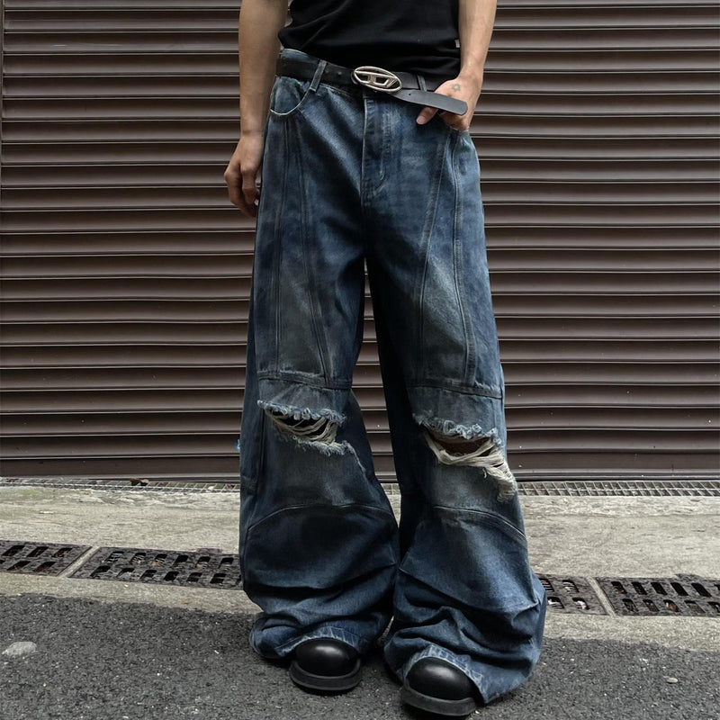 Distressed A-Linien-Jeans mit dekonstruiertem Spleiß