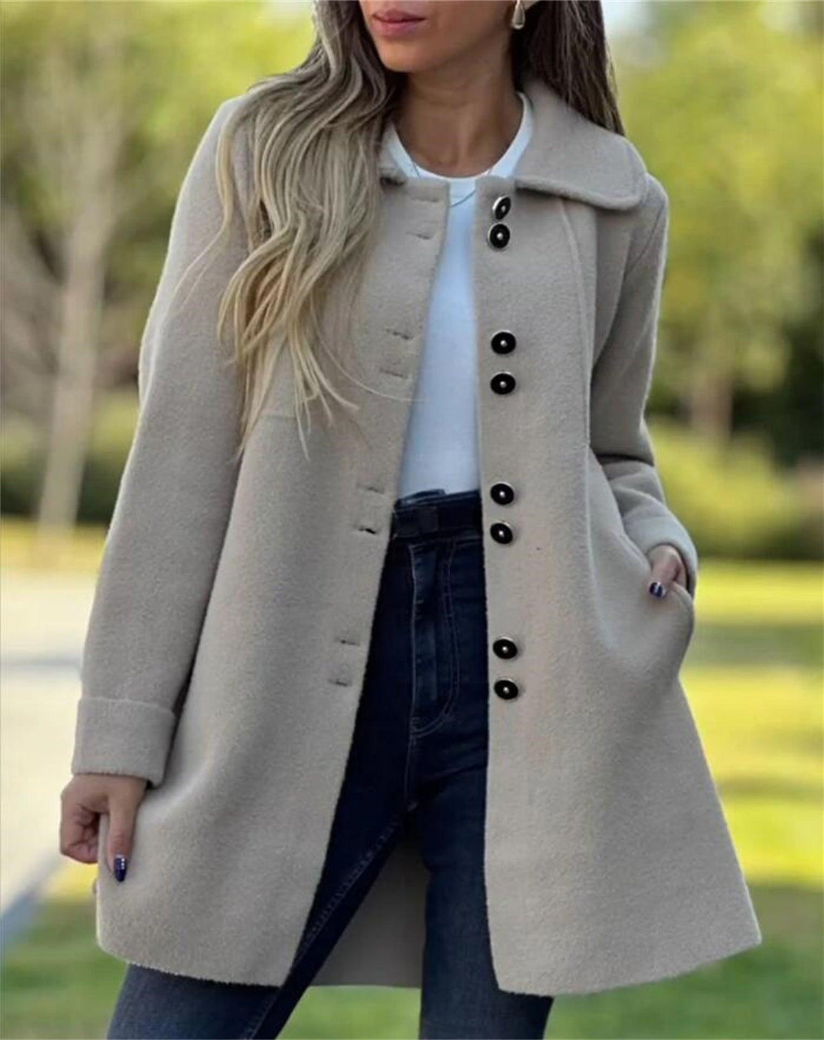Women’s fleece thermal jacket in light gray, stand collar, single-breasted button front