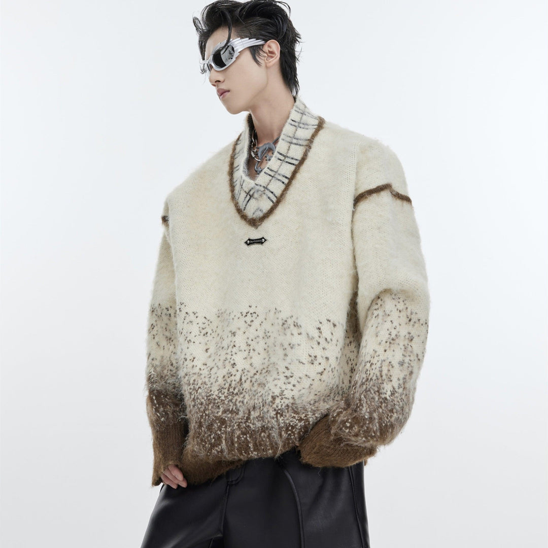 Men's Polka Dot Gradient V-Neck Sweater