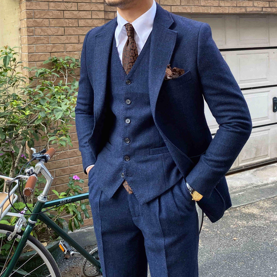 Men's slim-fit suit in blue with herringbone texture, 3-piece vest and matching trousers