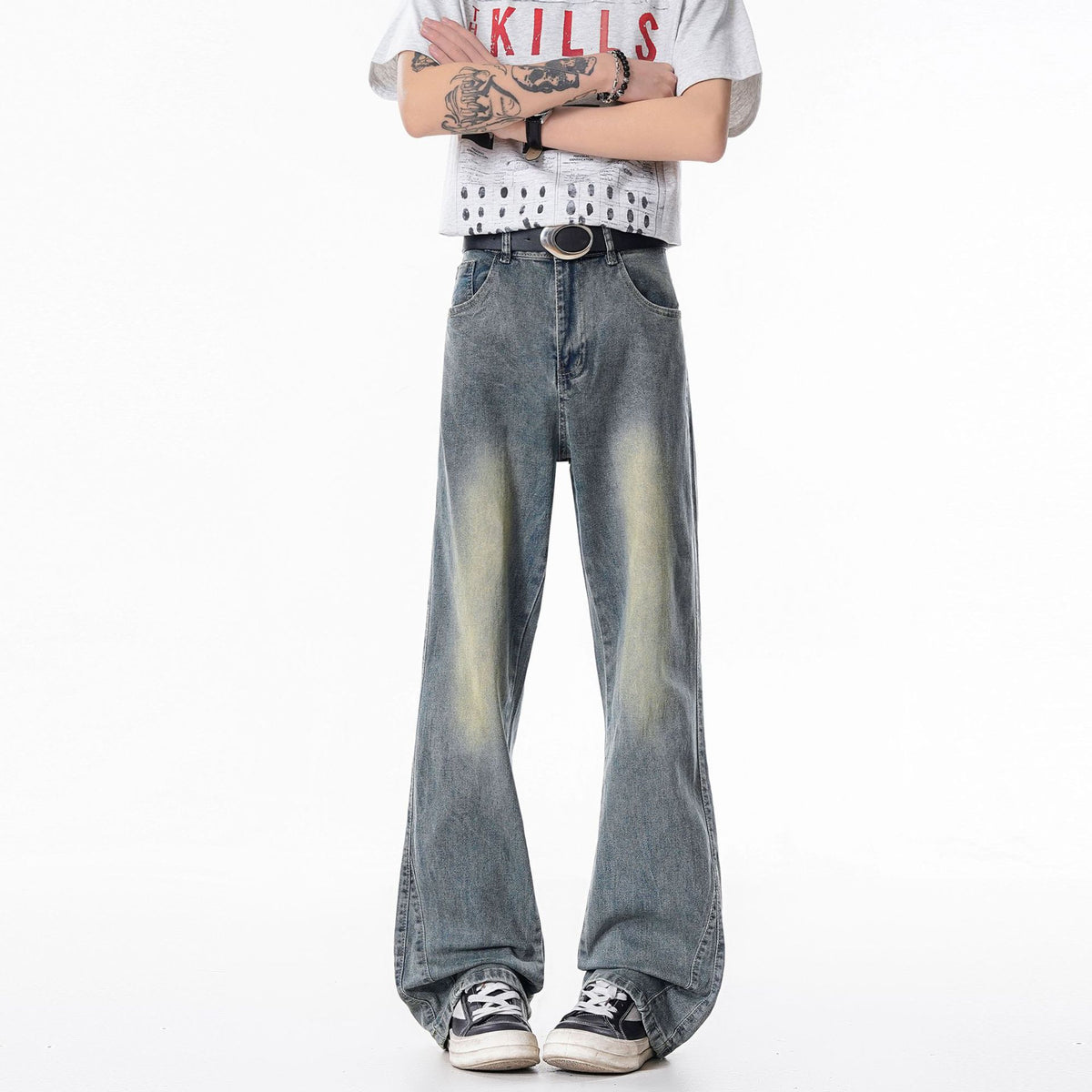 Light wash blue straight-leg jeans with faded effect and five-pocket design