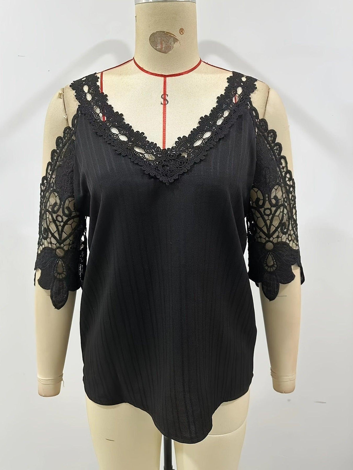 Solid Color Lace Trim Loose Breathable Women's Top - WOMONA.COM