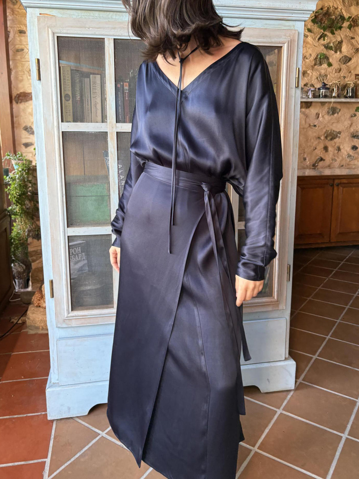 Women's Navy Blue Satin Tie-Waist Slit Long Sleeve Maxi Dress
