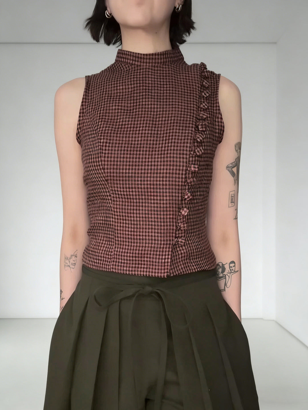 Women's Red Black Gingham Turtleneck Sleeveless Side Ruffle Crop Top