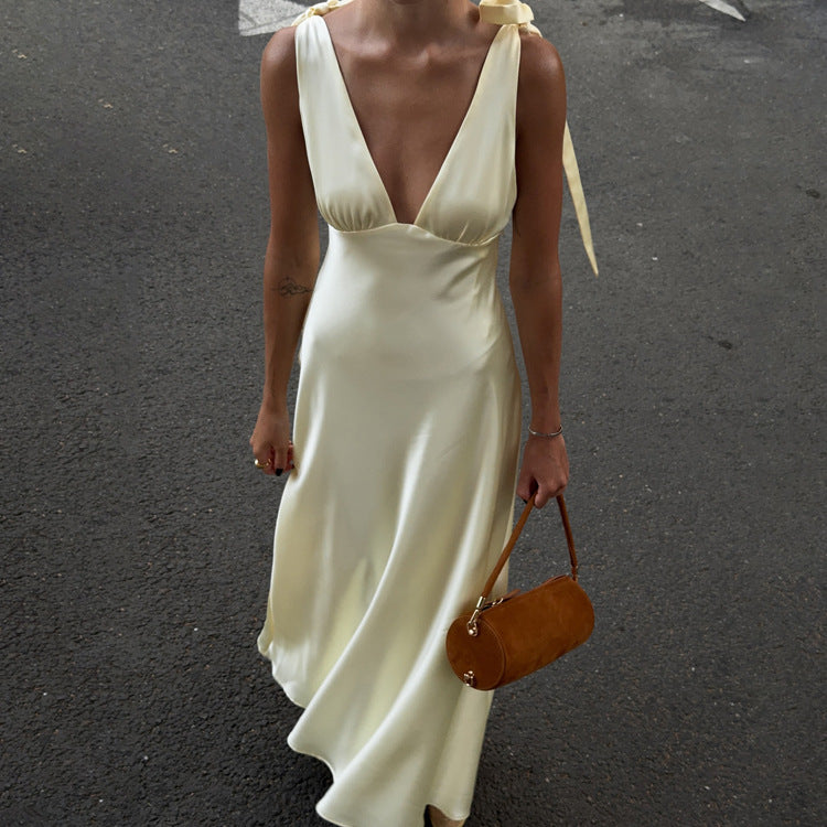 Women's V-Neck Sexy Backless Sleeveless Dress With Tie