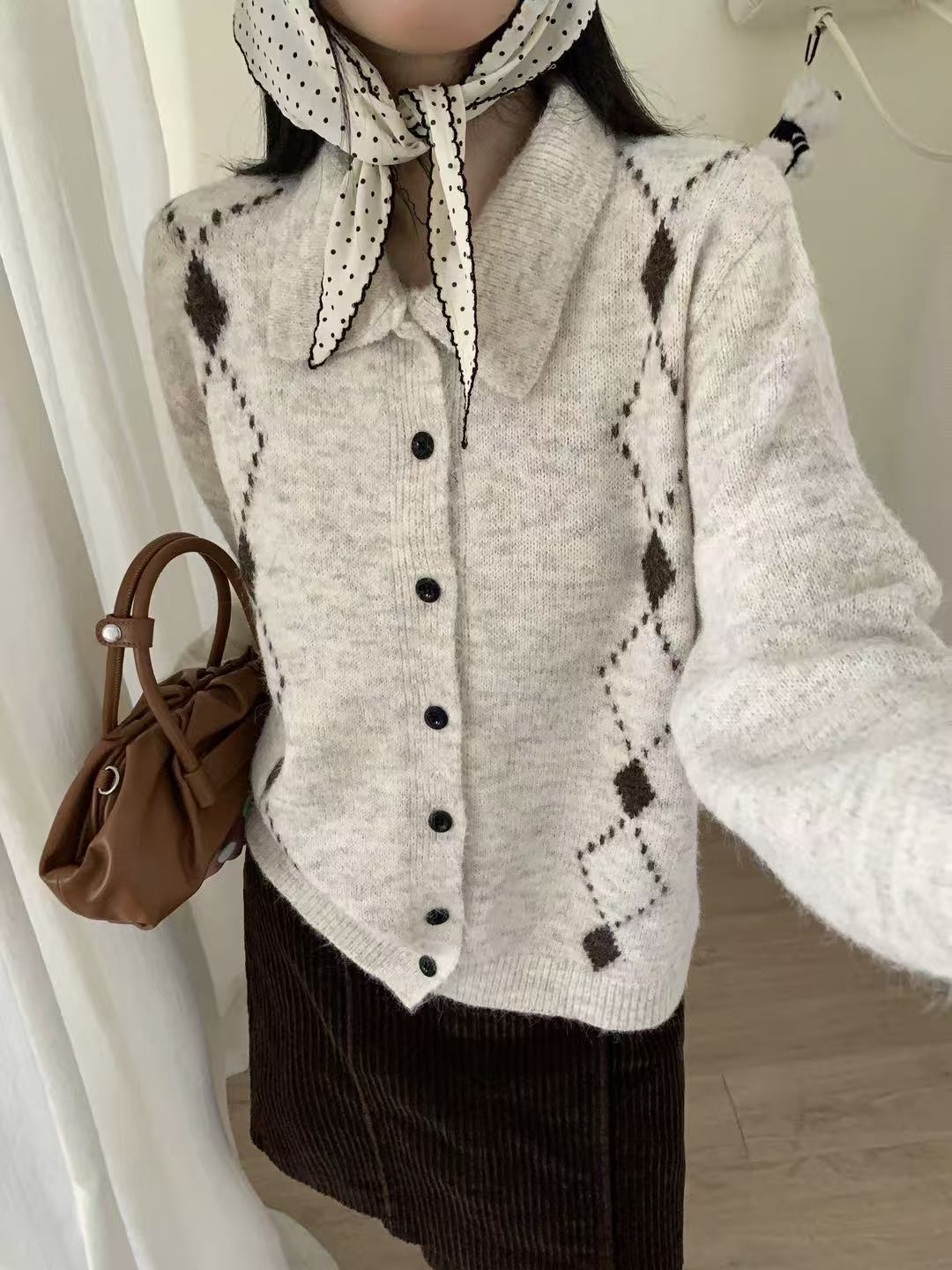 Women's Vintage Argyle Collared Knit Cardigan