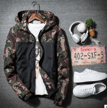 Men's windbreaker jacket in army green and brown camouflage with hood and front zipper