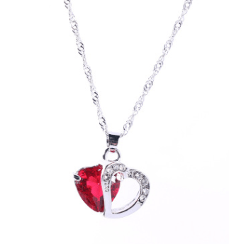 Lady Fashion Heart Pendant Necklace - WOMONA.COM