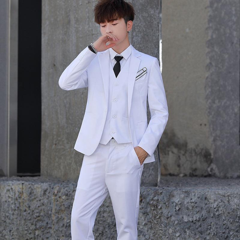 Men's white 3-piece suit with vest, black tie and matching trousers