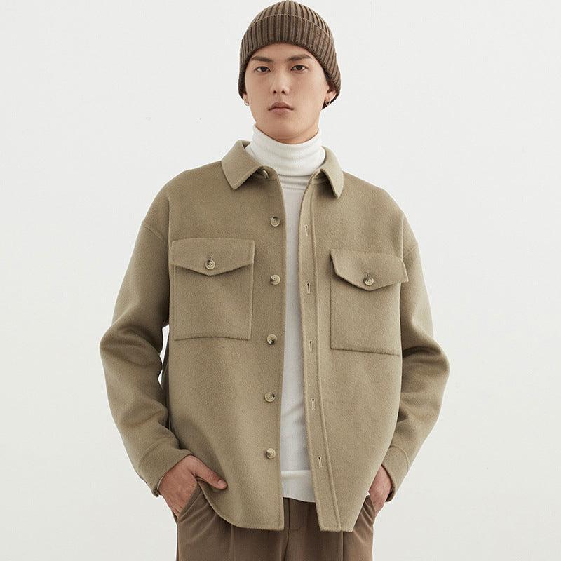 Double-sided shirt coat, khaki with button front and two chest flap pockets, long sleeves