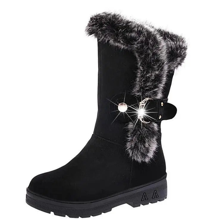 Black winter snow boots with faux-fur cuff and charm buckle detail